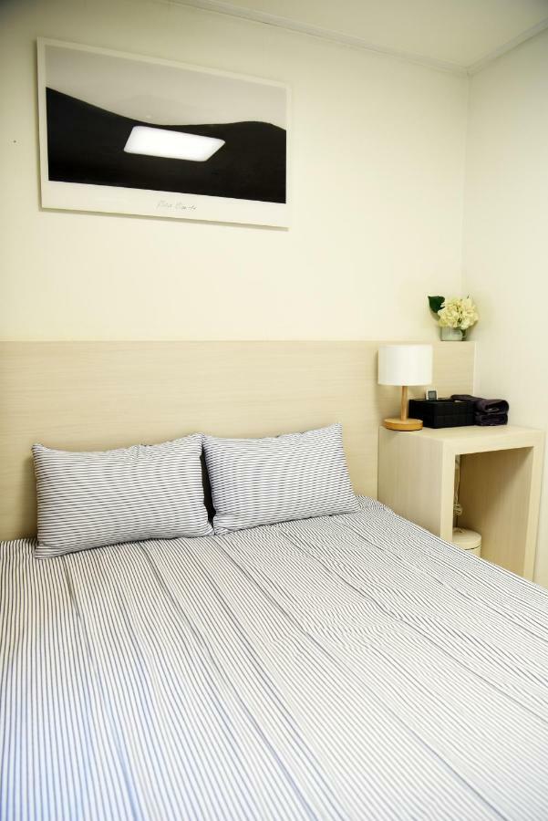 Jw Stay In Hongdae Seoel Buitenkant foto