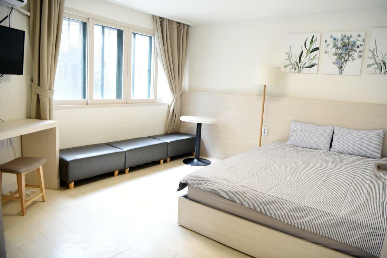Jw Stay In Hongdae Seoel Buitenkant foto