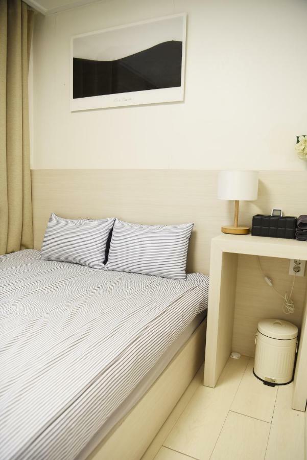 Jw Stay In Hongdae Seoel Buitenkant foto